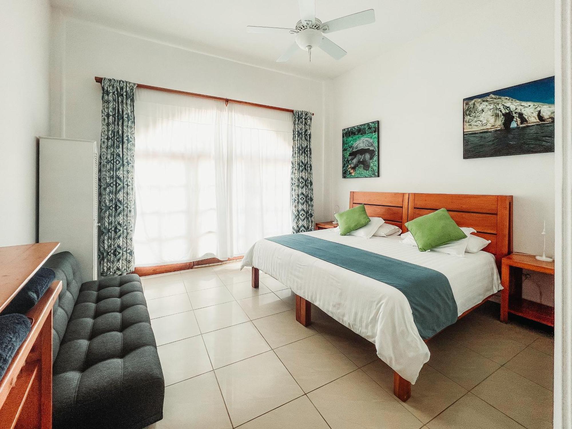 Hotel Albemarle Puerto Villamil Extérieur photo